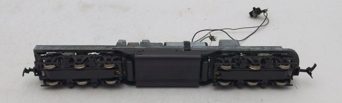 Model Power 909 HO Undecorated EMD E-7 Powered Diesel Locomotive VG/Box