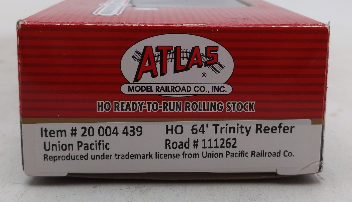 Atlas 50003378 N Union Pacific 64' Trinity Reefer (White/Black) #111262