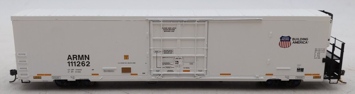 Atlas 50003378 N Union Pacific 64' Trinity Reefer (White/Black) #111262
