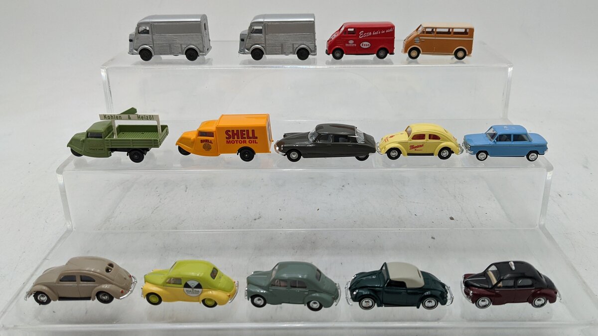 Busch 1:89 HO Scale Assorted Plastic/Diecast Cars [14] EX