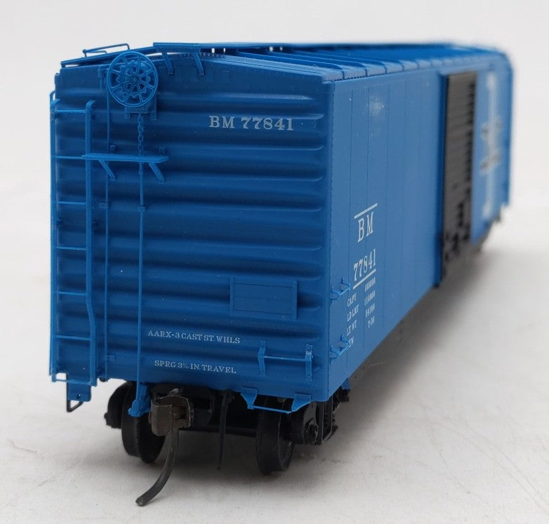 Kadee 6019 HO Scale Boston & Maine 50' PS-1 Boxcar #77841 EX/Box