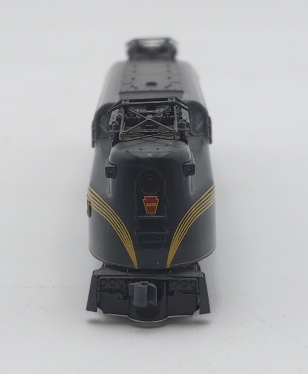 Kato 137-2001 N Scale Pennsylvania Railroad GG-1 Electric Locomotive #4935 EX/Box