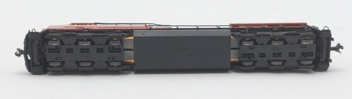 Kato 176-8946 N FEC GE ES44C4 Diesel Locomotive #801