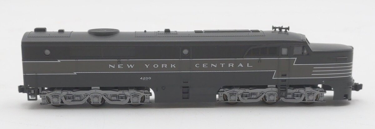 Kato 176-4006 New York Central PA-1 Diesel Locomotive #4200 LN/Box