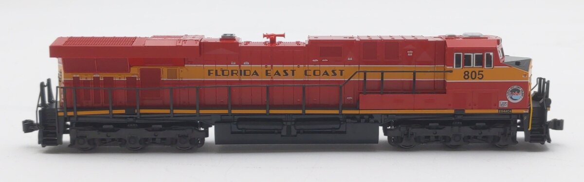 Kato 176-8947 FEC GE ES44C4 Diesel Locomotive #805 LN/Box