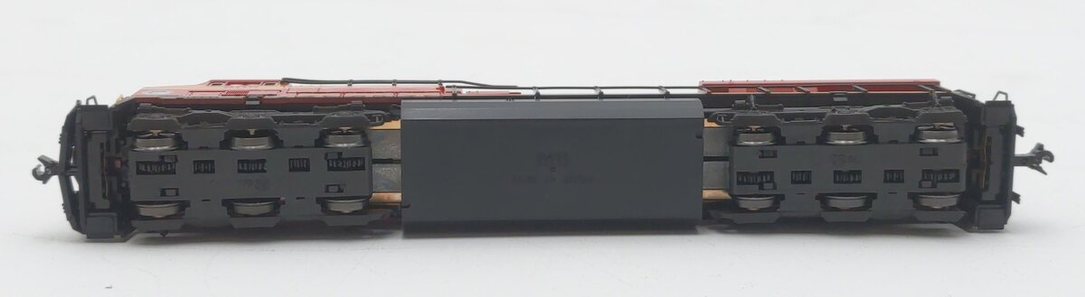 Kato 176-8947 FEC GE ES44C4 Diesel Locomotive #805 LN/Box