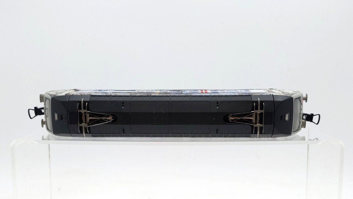 Trix 22734 HO Scale Swiss Federal Railways Series 460 Electric Locomotive #003-4 LN/Box