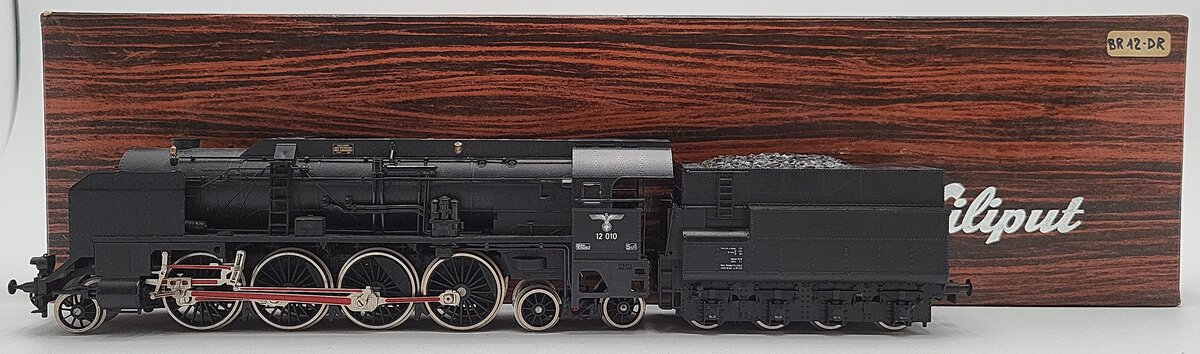 Liliput 10602 HO German BR 2-8-4 Steam Locomotive w/Tender EX/Box