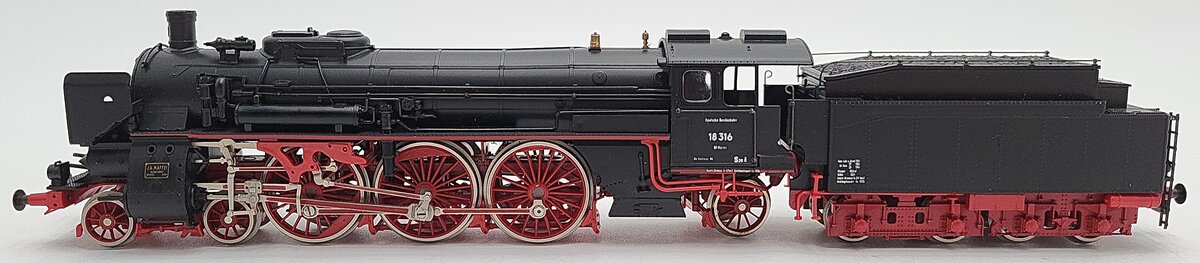 Liliput 4003 HO Scale DB Class 18 Steam Locomotive & Tender EX/Box