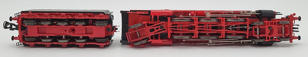 Liliput 10132 HO Scale DB BR UEF Steam Locomotive & Tender #01 1066 EX/Box