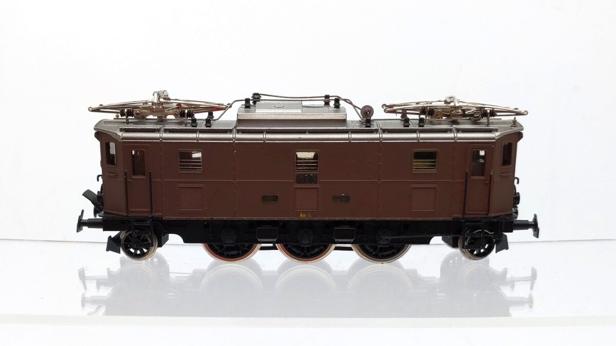 Swimo HO Scale Swiss Federal Railways SBB Ae 3/5 Electric Locomotive #10215 EX/Box