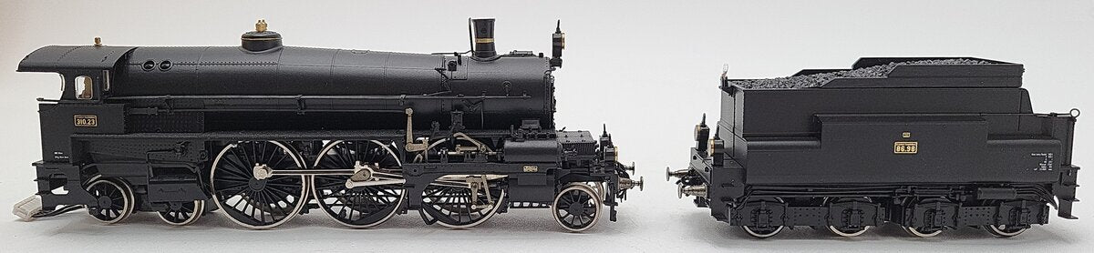 Roco 43330 HO Scale Austrian OBB 2-6-4 Steam Loco. & Tender w/ Display Box EX/Box