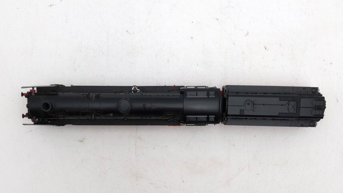 Marklin 8310 HO Scale Deutsche Bundesbahn Class 012 4-6-2 Steam Engine & Tender LN/Box