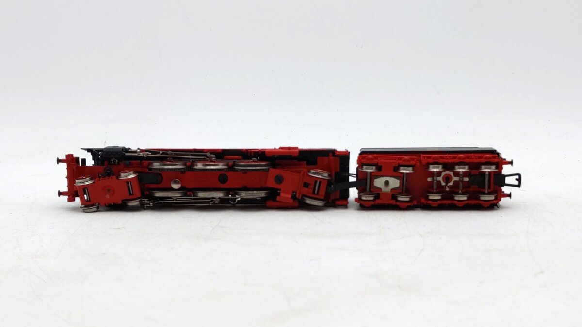 Marklin 8310 HO Scale Deutsche Bundesbahn Class 012 4-6-2 Steam Engine & Tender LN/Box