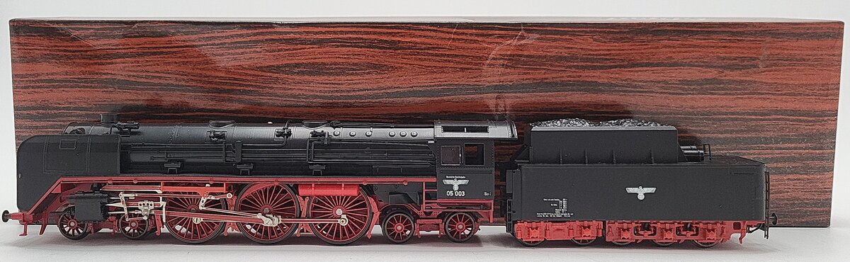 Liliput 10503 Deutsche Reichsbahn 4-6-4 Steam Loco. & Tender #05003 EX/Box
