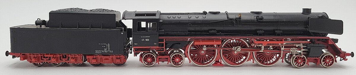 Liliput 10503 Deutsche Reichsbahn 4-6-4 Steam Loco. & Tender #05003 EX