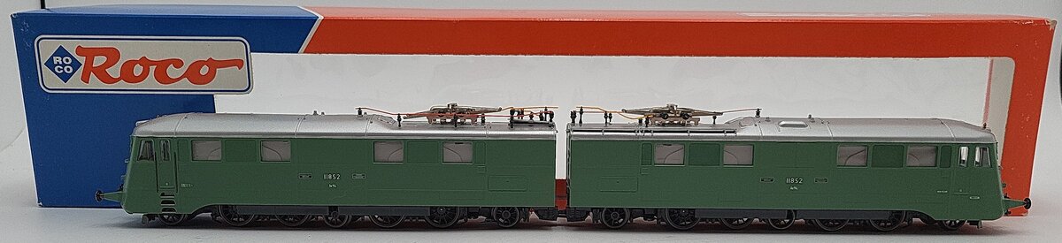 Roco 63771 HO Scale SBB Ae 8/14 Electric Locomotive #11852 EX/Box