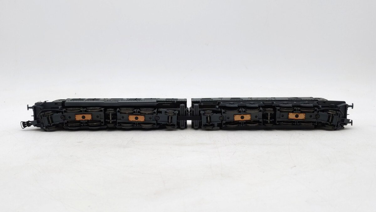 Trix 22580 HO Scale Swiss Federal Railways Ae8/14 Double Electric Locomotive EX/Box