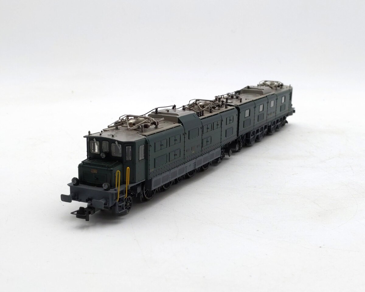 Trix 22580 HO Scale Swiss Federal Railways Ae8/14 Double Electric Locomotive EX/Box