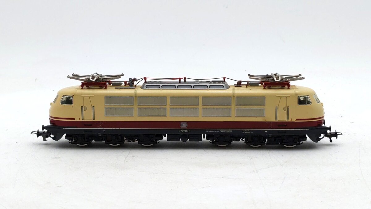 Fleischmann 4375 HO Scale Deutsche Bahn (DB) 103 118-6 Electric Locomotive EX/Box
