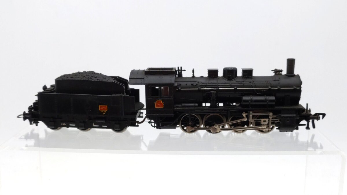 Fleischmann 4146 HO Scale SNCF 0-8-0 Steam Locomotive & Tender #040.D.260 EX