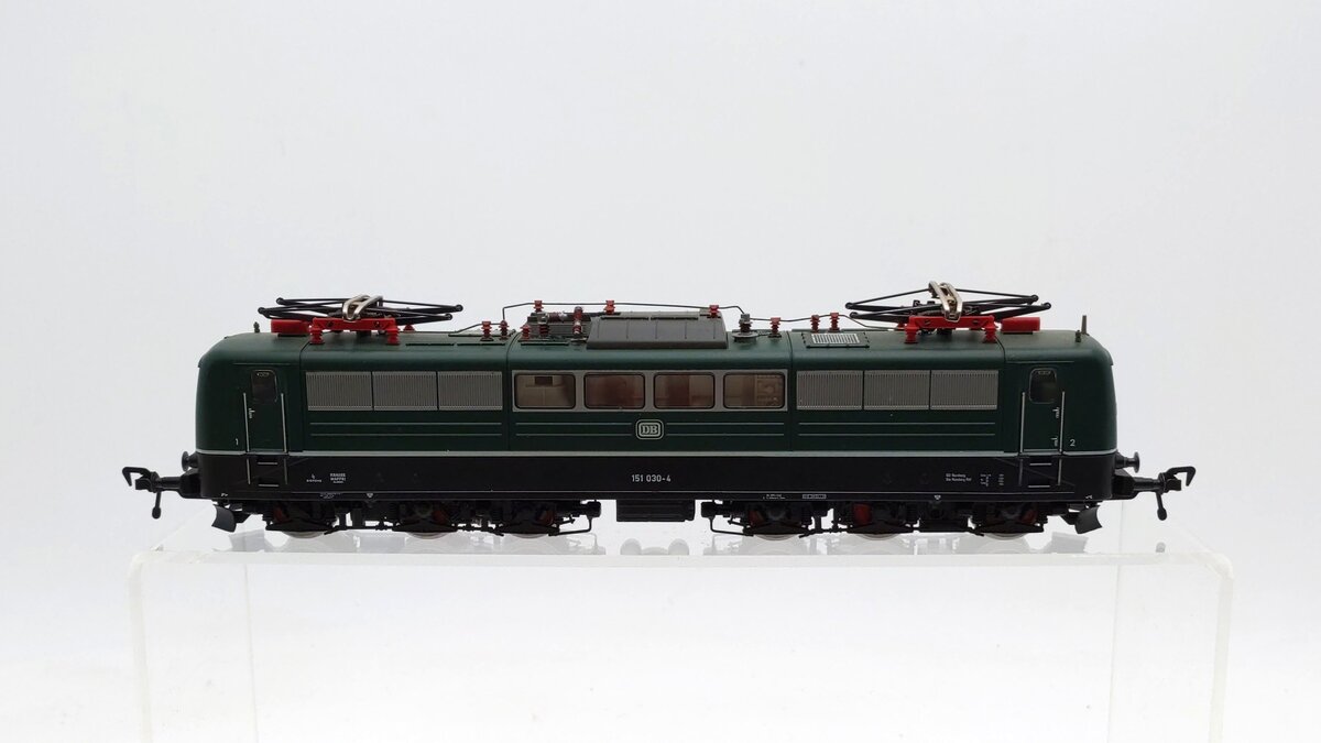 Fleischmann 4380 HO Scale Deutsche Bundesbahn Class 151 Electric Locomotive EX/Box