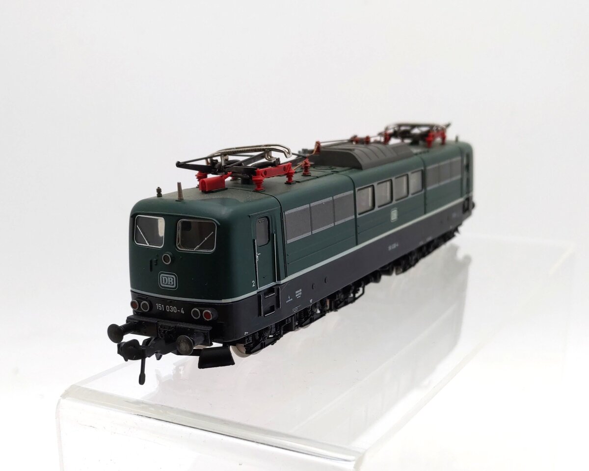 Fleischmann 4380 HO Scale Deutsche Bundesbahn Class 151 Electric Locomotive EX/Box