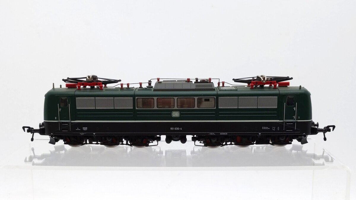 Fleischmann 4380 HO Scale Deutsche Bundesbahn Class 151 Electric Locomotive EX/Box