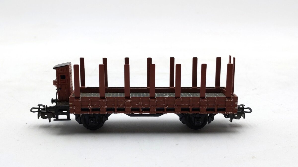 Marklin 321G Vintage HO Scale Die Cast Flatcar w/Stakes VG