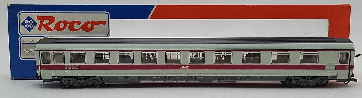 Roco 44643 HO Scale SNCF Passenger Car VG/Box