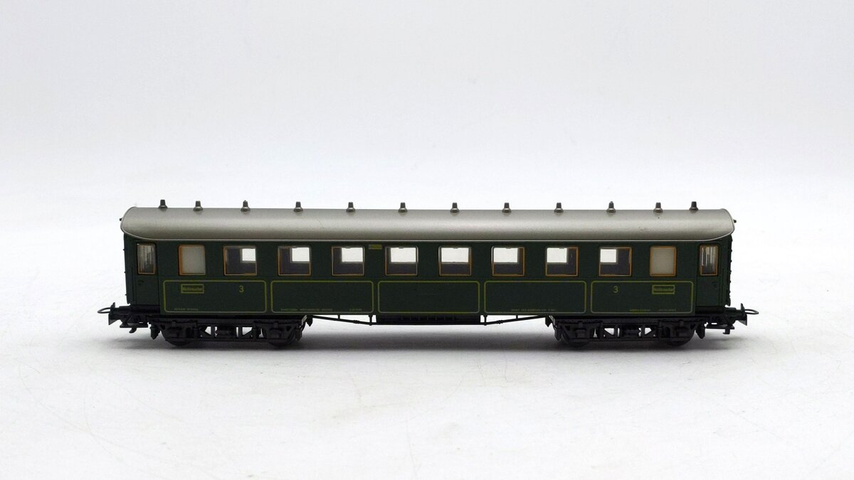 Marklin 4135 HO Scale Nichtroucher K.Bay.Sts.B. 3rd Class Passenger Car VG/Box