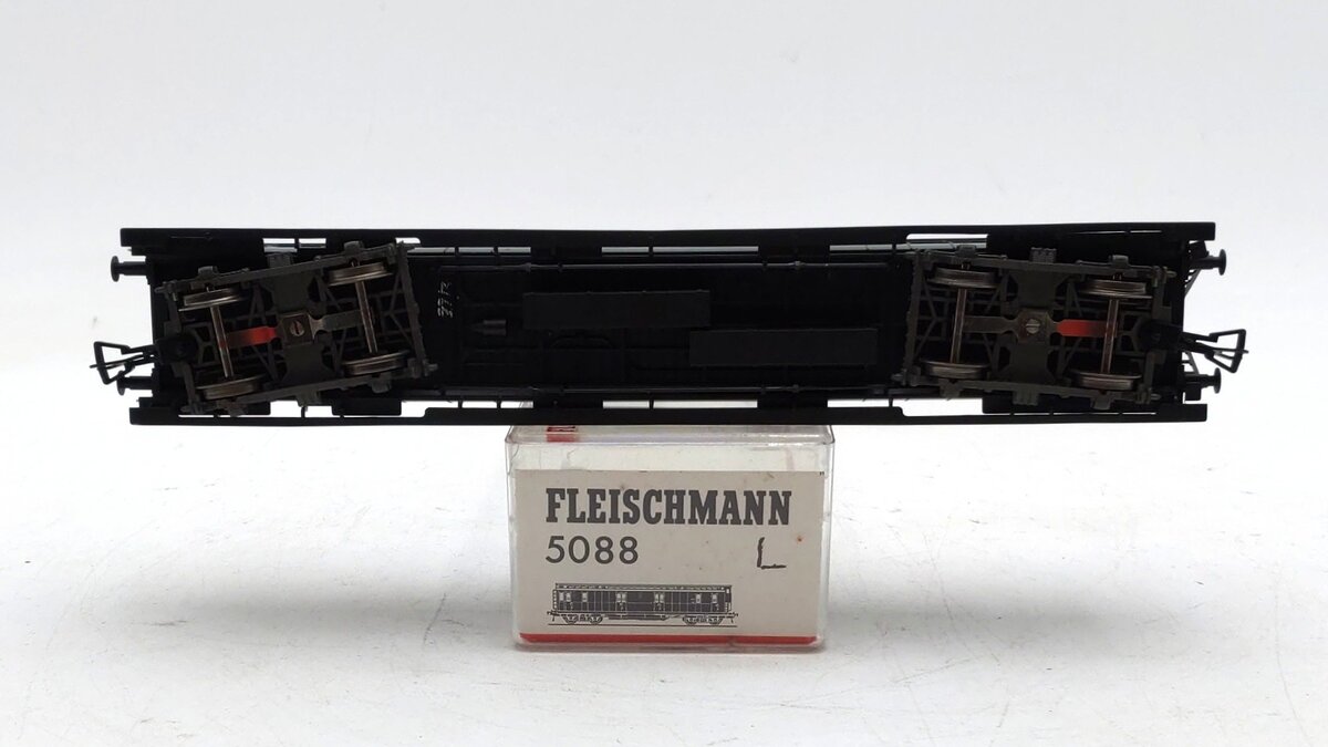 Fleischmann 5088 HO DR Passenger Car #2739 EX/Box