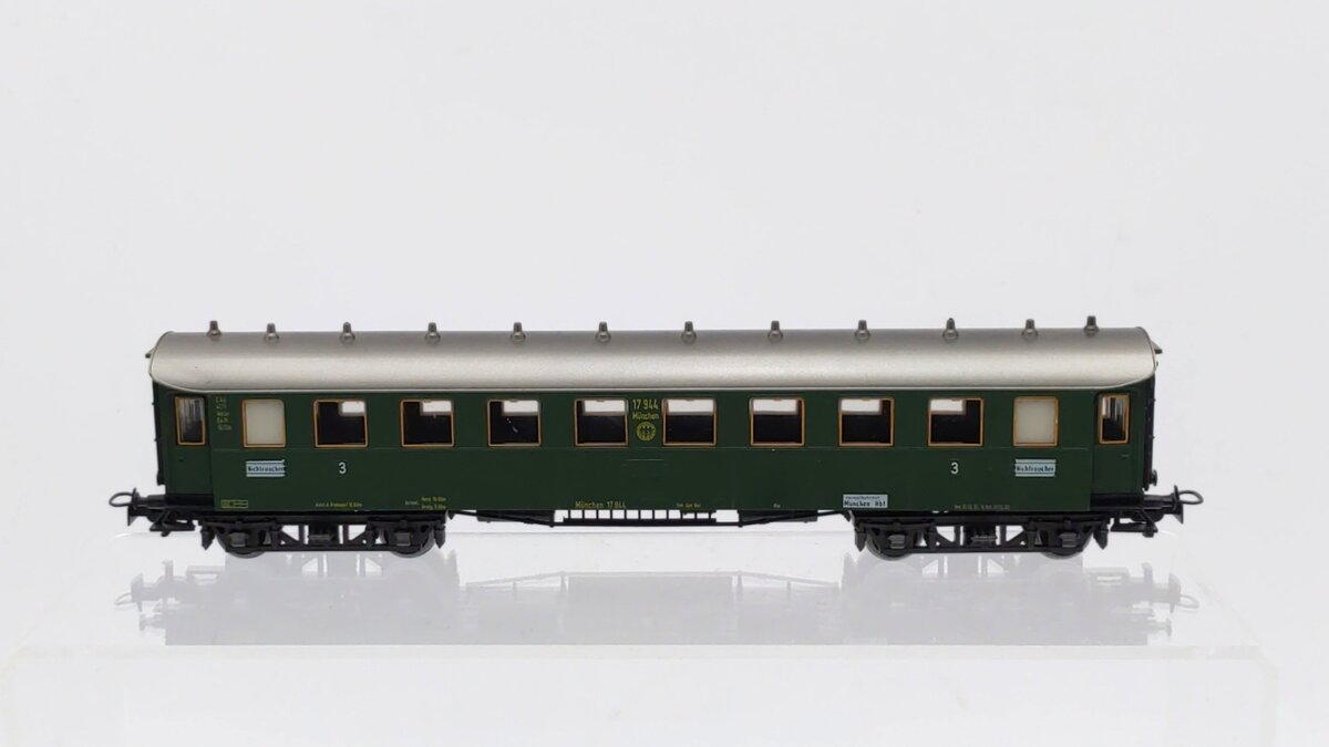 Marklin 4136 HO German Federal Railroad (DB) 3rd Class AB4ü Bay Car #17944 VG/Box