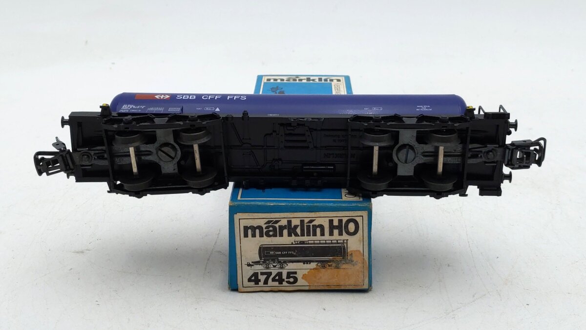Marklin 4745 HO Scale Swiss Federal Railways Tank Car EX/Box