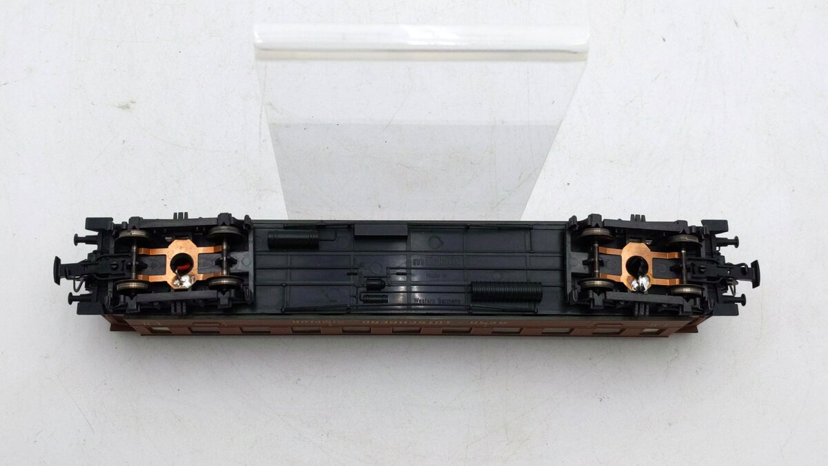 Marklin 4138 HO Scale Bern Lötschberg Simplon Railway BLS C4 Car Custom/Box
