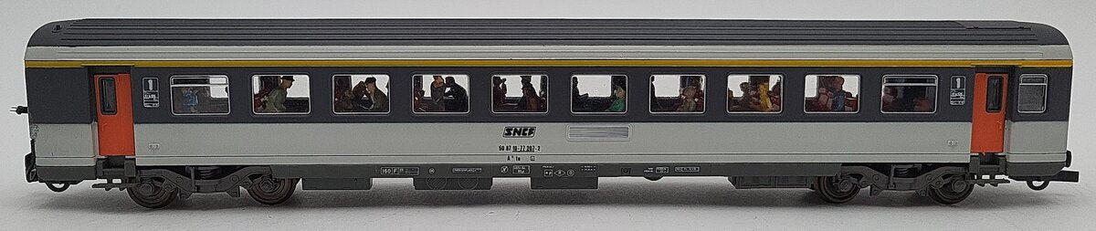 Rocco 44416 HO Scale SNCF Corail Lighted Coach Car EX
