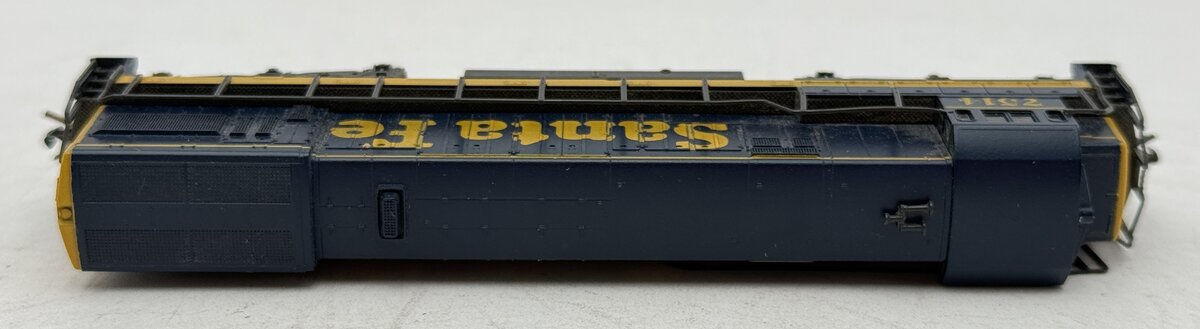 Kato 176-17D N ATSF U30C Pre 1972 Freight Diesel Locomotive #7514 LN/Box