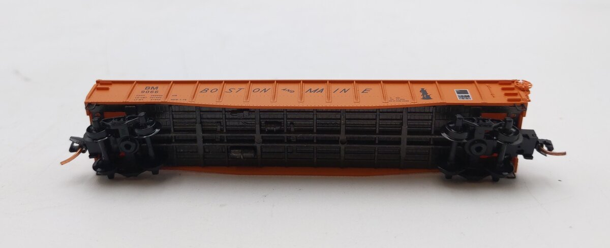 Micro-Trains 04600180 N Boston & Maine 50' Fishbelly Side Gondola #9066 NIB