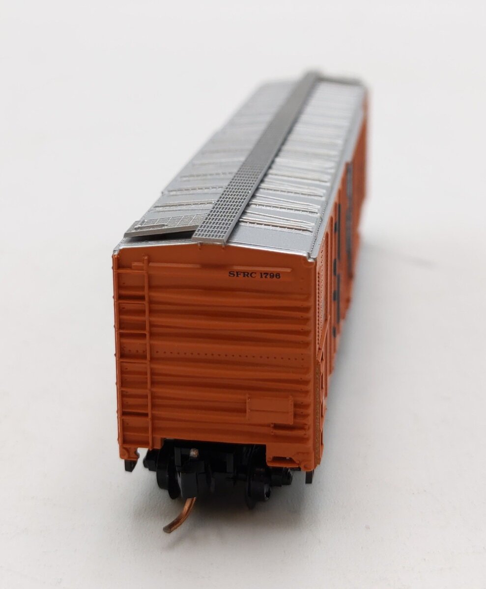 Micro-Trains 07000070 N Santa Fe 51' 3-3/4" Rib Side Mechanical Reefer Car #1796 NIB
