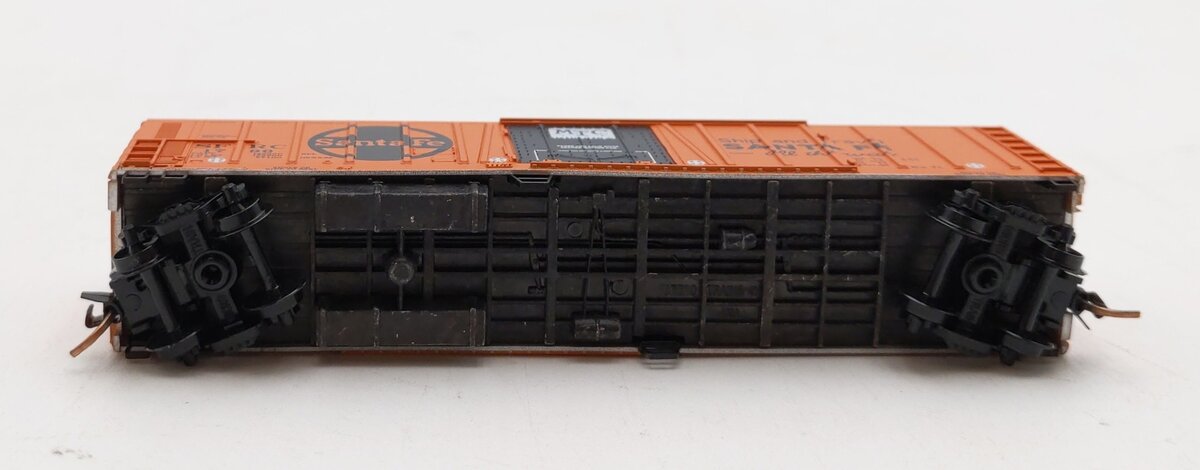 Micro-Trains 07000070 N Santa Fe 51' 3-3/4" Rib Side Mechanical Reefer Car #1796 NIB