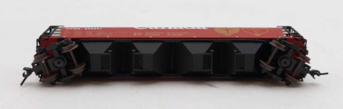 InterMountain 65102-46 N Scale CPWX Canada Covered Hopper #606631 NIB