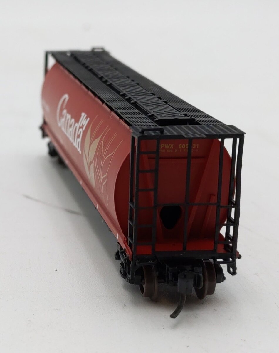 InterMountain 65102-46 N Scale CPWX Canada Covered Hopper #606631 NIB
