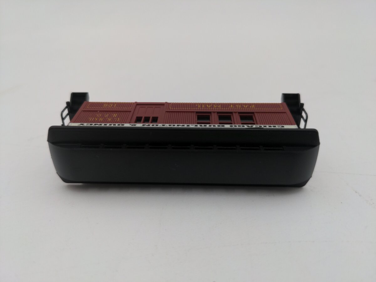 Roundhouse 8522 N Scale Chicago Burlington & Quincy 34' Overton Combine Car Kit LN/Box