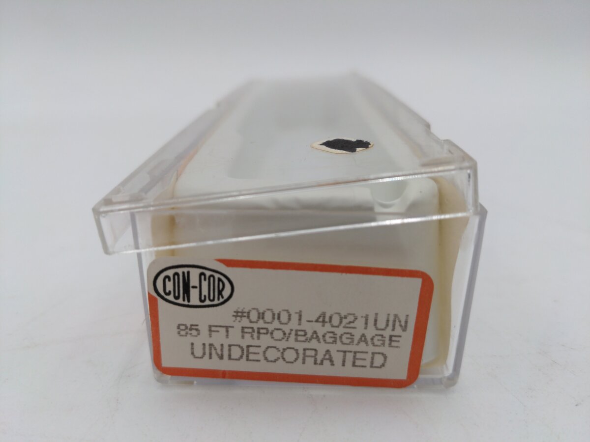 Con-Cor 0001-4021UN N Scale Undecorated 85' Baggage Car EX/Box