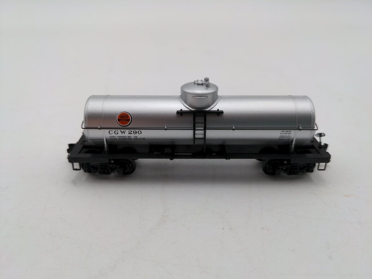 Micro-Trains 06500400 N Chicago Great Western 39' Single Dome Tank Car #290 LN/Box