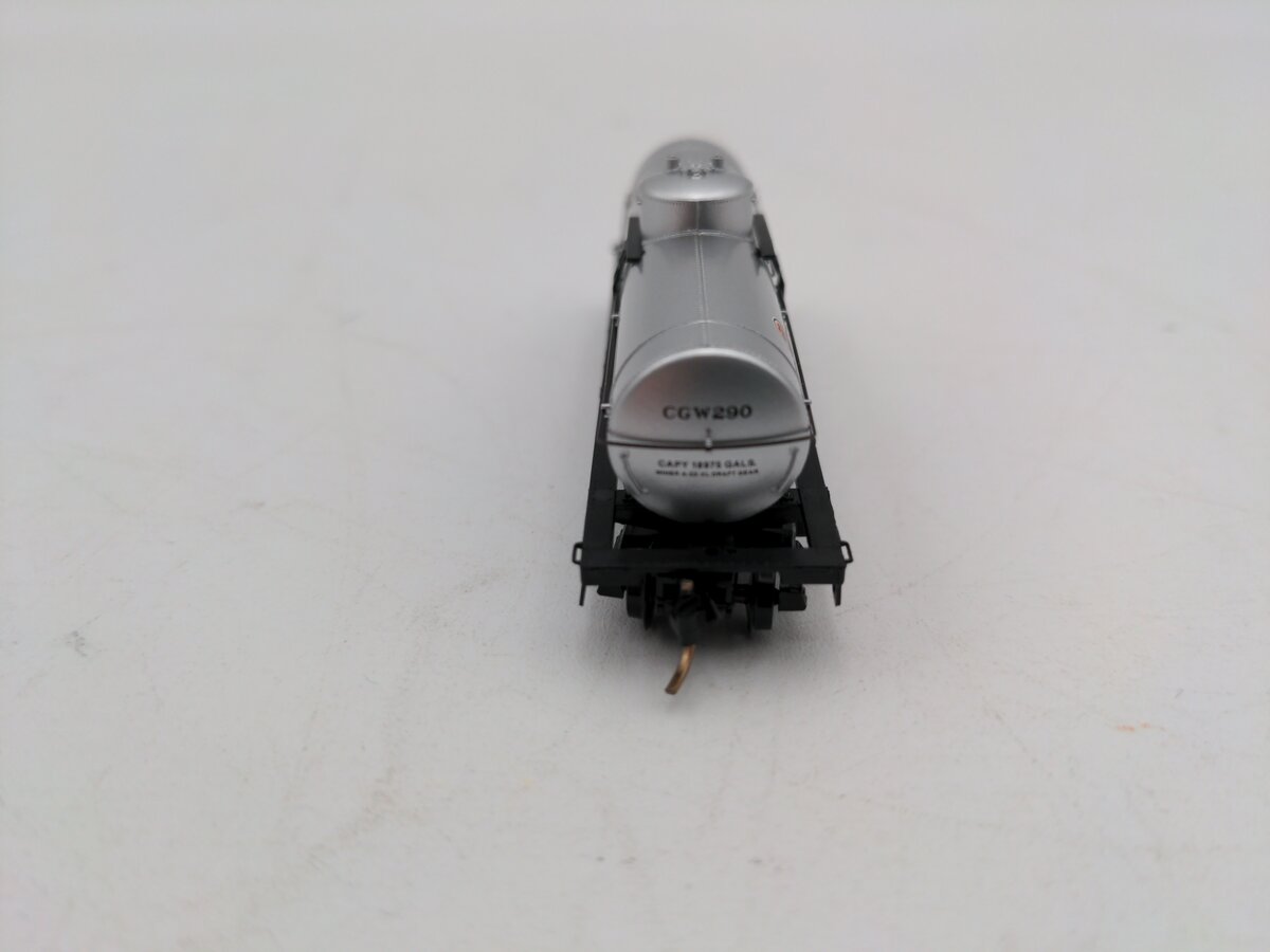 Micro-Trains 06500400 N Chicago Great Western 39' Single Dome Tank Car #290 LN/Box