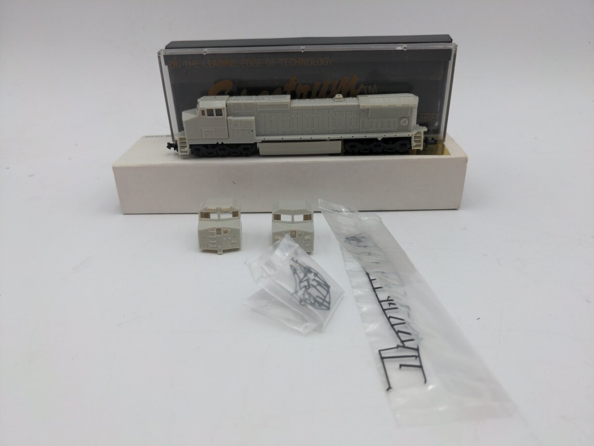 Bachmann 86051 N Undecorated GE Dash 8-40CW Diesel LN/Box