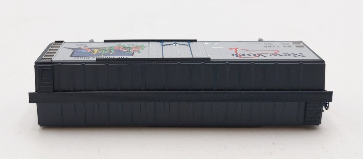 Micro-Trains 02100340 N New York State Car 40' Standard Plug Door Boxcar #1788 NIB