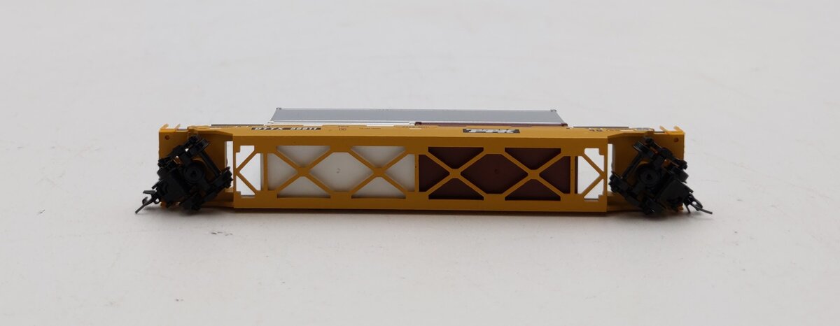 Micro-Trains 13001-2 Z Scale Trailer Train Co. Gunderson Huskey Stack NIB