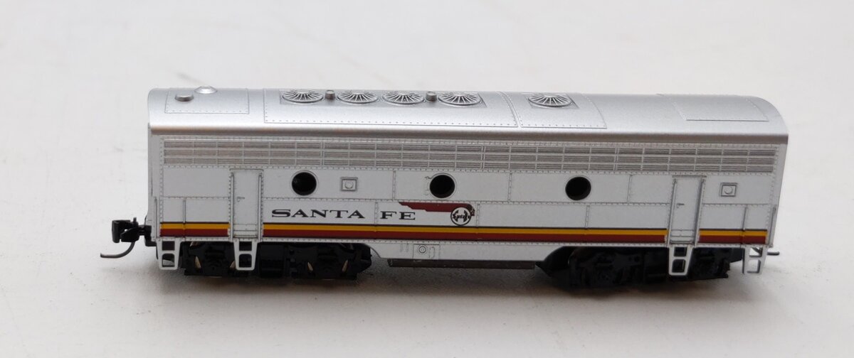 Micro-Trains 17007-2 Z Santa Fe F7-B Dummy Locomotive NIB